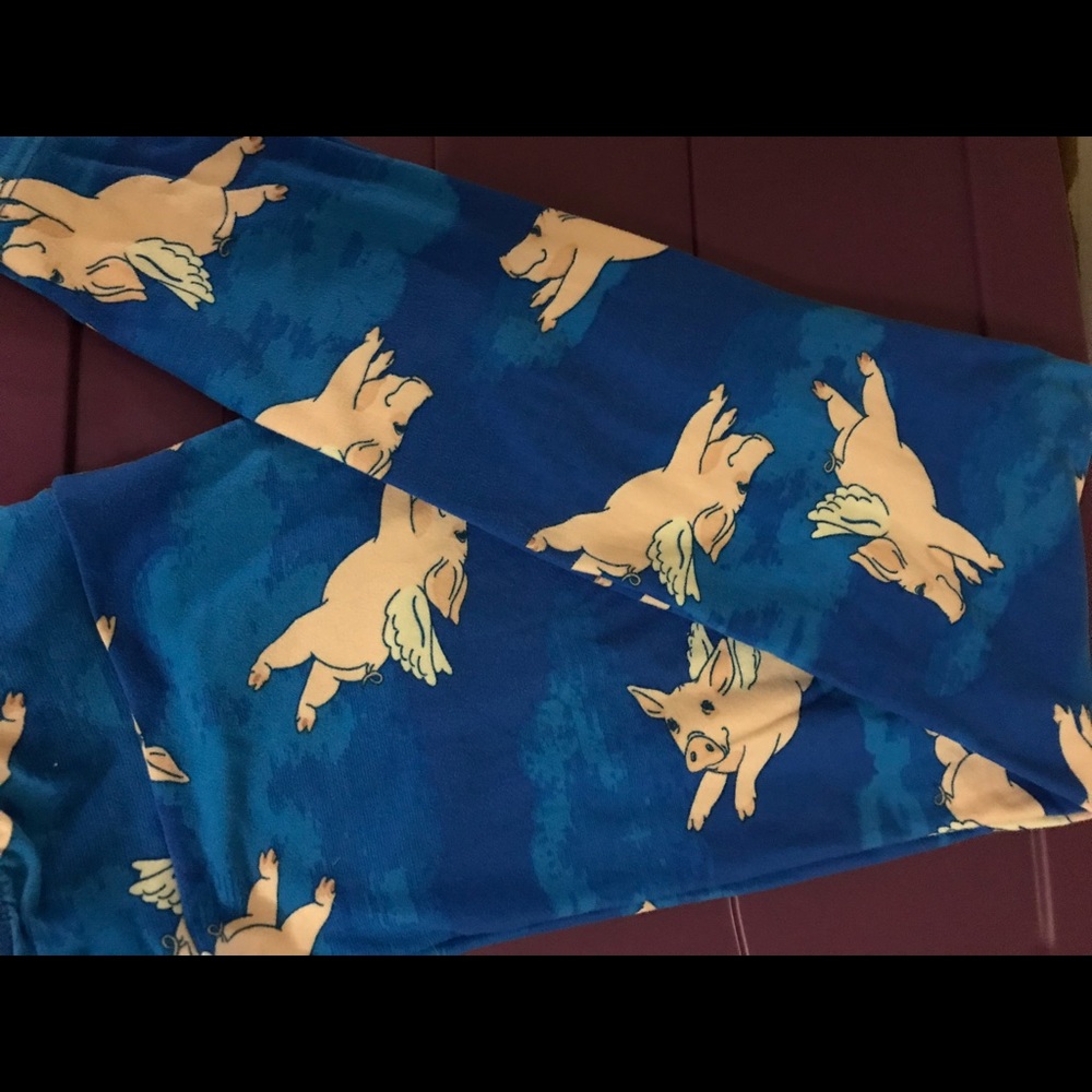 EUC LuLaRoe os unicorn flying pigs!